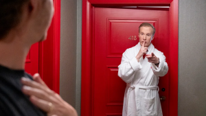 What a British etiquette expert would never do in a hotel